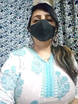 cute-tanvi online show from January 8, 11:51 pm