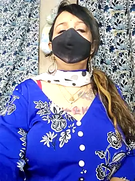 cute-tanvi online show from January 15, 1:10 am