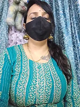 cute-tanvi online show from June 16, 1:03 pm