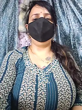cute-tanvi online show from July 1, 1:02 pm