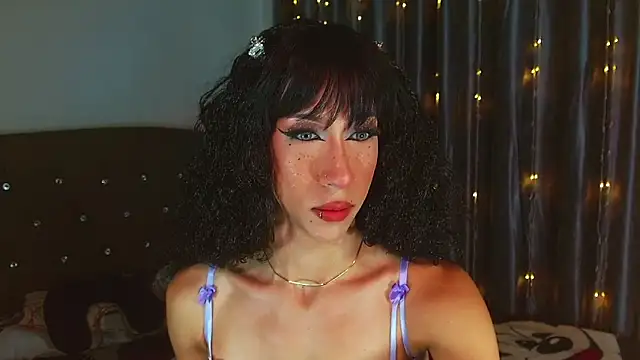 Kenisha Sweet online show from February 10, 11:53 pm