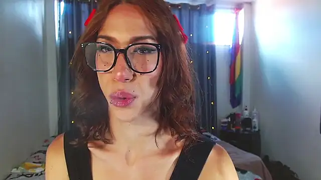 Kenisha Sweet online show from May 1, 8:13 pm