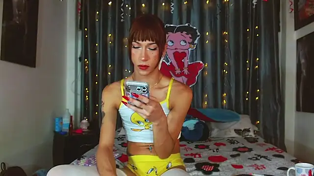 Kenisha Sweet online show from July 19, 12:25 am