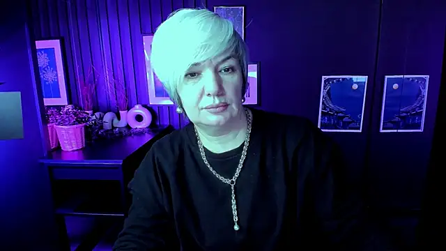 CarmenSoft online show from November 29, 8:45 pm