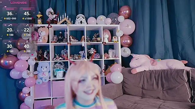 Snapshot of MadnessAlison chatting on March 12, 6:44 pm MadnessAlison online show from March 12, 6:44 pm