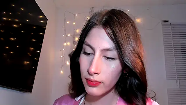 Snapshot of valeria_gonzales_ chatting on December 21, 1:36 am valeria gonzales online show from December 21, 1:36 am