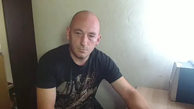 Snapshot of Johan___Barker chatting on November 3, 12:39 pm Johan Barker online show from November 3, 12:39 pm