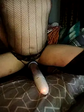NylonBooyy online show from May 4, 9:11 pm
