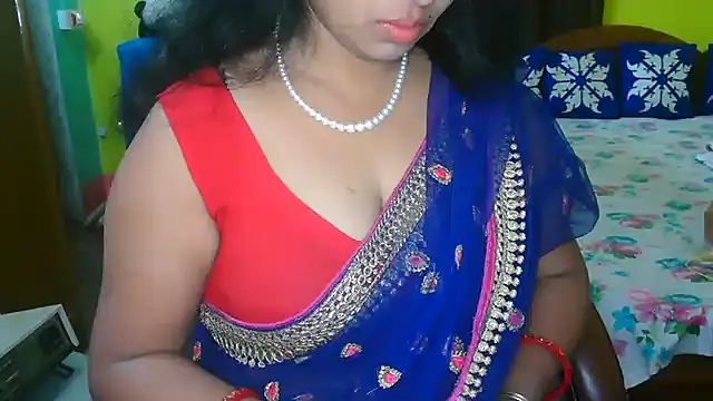 Snapshot of Anushka_21 chatting on February 13, 6:41 am Anushka 21 online show from February 13, 6:41 am