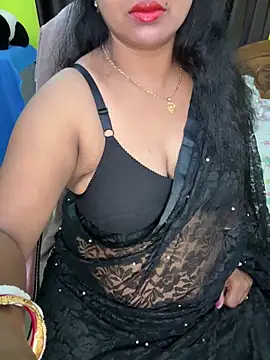 Snapshot of Anushka_21 chatting on November 15, 12:41 am Anushka 21 online show from November 15, 12:41 am