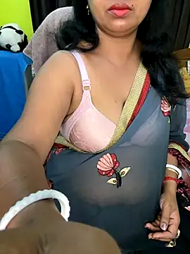 Snapshot of Anushka_21 chatting on December 4, 1:15 am Anushka 21 online show from December 4, 1:15 am