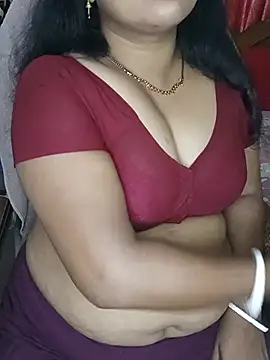 Snapshot of Anushka_21 chatting on July 23, 1:58 am Anushka 21 online show from July 23, 1:58 am