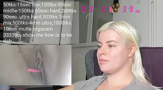 Snapshot of queenofthenighttt chatting on December 21, 8:07 am queenofthenighttt online show from December 21, 8:07 am