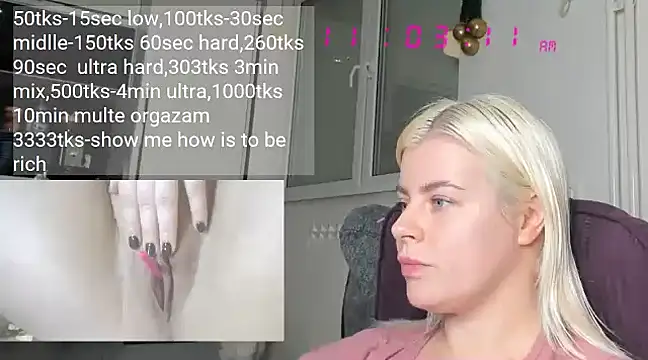 Snapshot of queenofthenighttt chatting on December 26, 10:05 am queenofthenighttt online show from December 26, 10:05 am