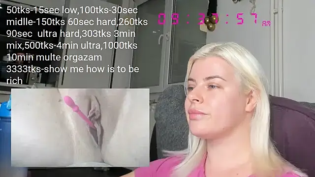 Snapshot of queenofthenighttt chatting on February 1, 8:39 am queenofthenighttt online show from February 1, 8:39 am