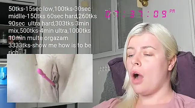 Snapshot of queenofthenighttt chatting on February 13, 6:38 pm queenofthenighttt online show from February 13, 6:38 pm