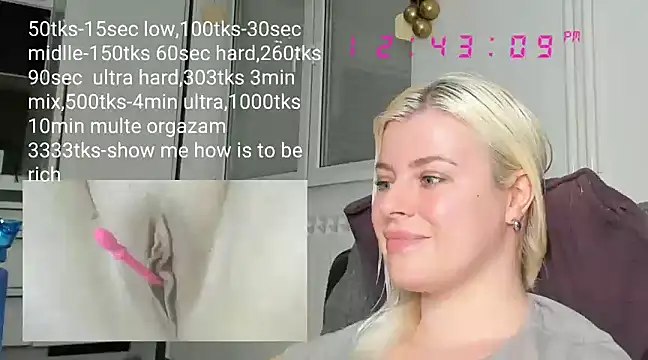 Snapshot of queenofthenighttt chatting on February 18, 11:44 am queenofthenighttt online show from February 18, 11:44 am