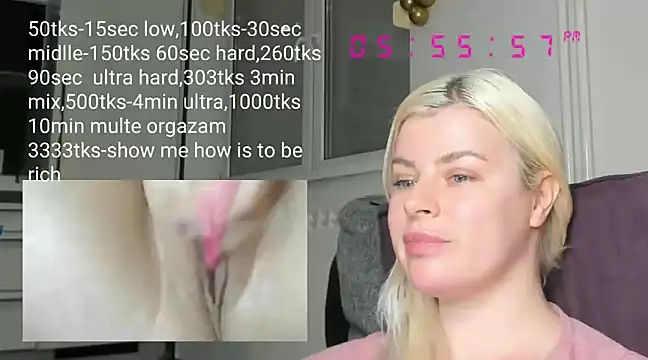 Snapshot of queenofthenighttt chatting on February 20, 4:57 pm queenofthenighttt online show from February 20, 4:57 pm