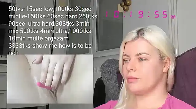 Snapshot of queenofthenighttt chatting on February 24, 9:21 am queenofthenighttt online show from February 24, 9:21 am