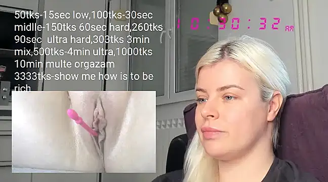 Snapshot of queenofthenighttt chatting on February 25, 9:31 am queenofthenighttt online show from February 25, 9:31 am