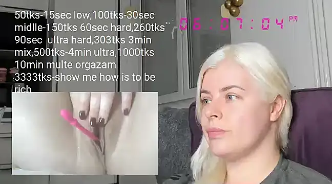 Snapshot of queenofthenighttt chatting on February 26, 5:07 pm queenofthenighttt online show from February 26, 5:07 pm