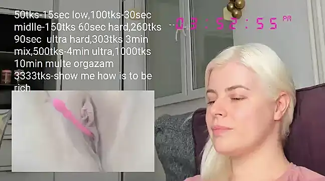 Snapshot of queenofthenighttt chatting on February 27, 2:54 pm queenofthenighttt online show from February 27, 2:54 pm