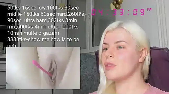 Snapshot of queenofthenighttt chatting on March 11, 3:34 pm queenofthenighttt online show from March 11, 3:34 pm