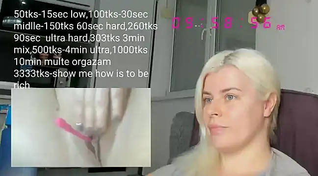 Snapshot of queenofthenighttt chatting on March 13, 8:59 am queenofthenighttt online show from March 13, 8:59 am