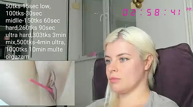 Snapshot of queenofthenighttt chatting on March 20, 1:59 pm queenofthenighttt online show from March 20, 1:59 pm