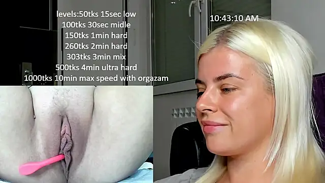 Snapshot of queenofthenighttt chatting on October 1, 8:42 am queenofthenighttt online show from October 1, 8:42 am