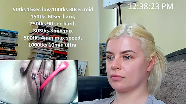 queenofthenighttt online show from February 5, 11:37 am