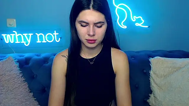 ViollinaLove online show from October 13, 4:45 am