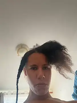 Snapshot of AaliyahHarris chatting on June 20, 3:48 pm AaliyahHarris online show from June 20, 3:48 pm