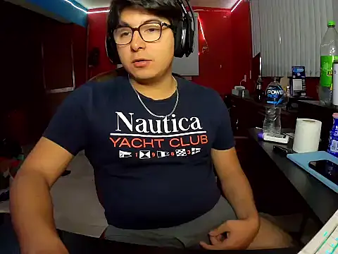 Snapshot of Nathanroberts111 chatting on December 28, 6:06 am Nathanroberts111 online show from December 28, 6:06 am