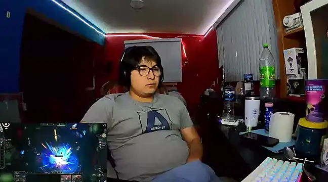 Snapshot of Nathanroberts111 chatting on December 29, 3:00 am Nathanroberts111 online show from December 29, 3:00 am