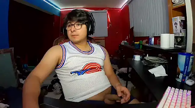 Snapshot of Nathanroberts111 chatting on January 19, 5:05 am Nathanroberts111 online show from January 19, 5:05 am