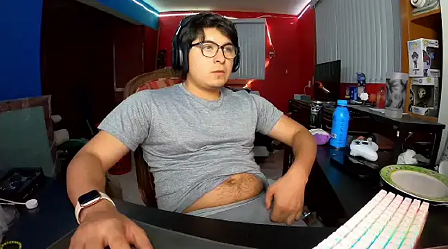 Snapshot of Nathanroberts111 chatting on February 28, 10:39 pm Nathanroberts111 online show from February 28, 10:39 pm