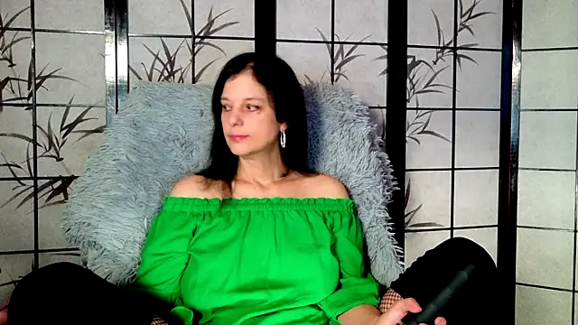  Sweetlonglips  online show from December 15, 6:28 am