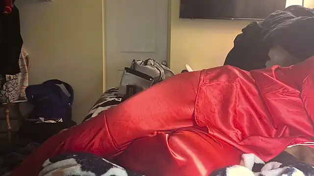 MaddisonX online show from December 16, 9:03 am