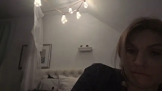 MaddisonX online show from March 1, 5:20 am