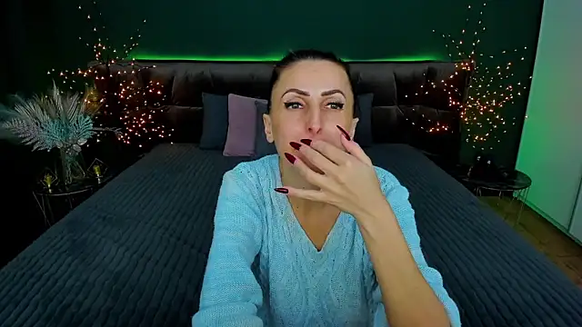 Snapshot of Rebecca_Diamond chatting on February 11, 3:51 pm Rebecca Diamond online show from February 11, 3:51 pm