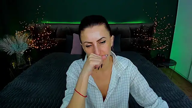 Snapshot of Rebecca_Diamond chatting on March 5, 3:29 pm Rebecca Diamond online show from March 5, 3:29 pm