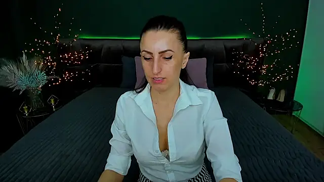 Snapshot of Rebecca_Diamond chatting on March 19, 12:23 pm Rebecca Diamond online show from March 19, 12:23 pm