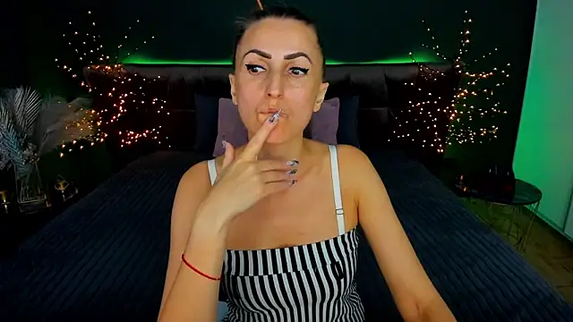 Snapshot of Rebecca_Diamond chatting on September 27, 11:59 am Rebecca Diamond online show from September 27, 11:59 am