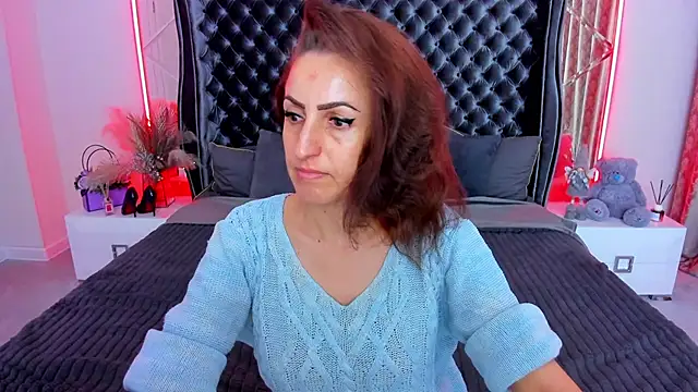 Rebecca Diamond online show from April 28, 5:45 am