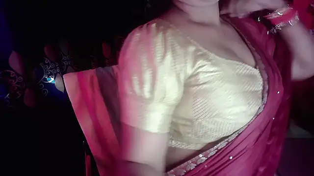 Snapshot of banglarani880 chatting on October 25, 2:19 am banglarani880 online show from October 25, 2:19 am