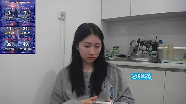 Snapshot of Asiagirll chatting on February 20, 1:25 am Asiagirll online show from February 20, 1:25 am