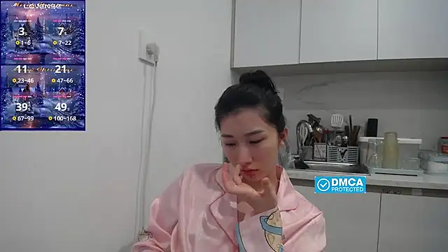 Snapshot of Asiagirll chatting on March 18, 6:59 pm Asiagirll online show from March 18, 6:59 pm