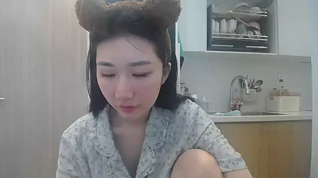 Asiagirll online show from May 2, 2:27 am