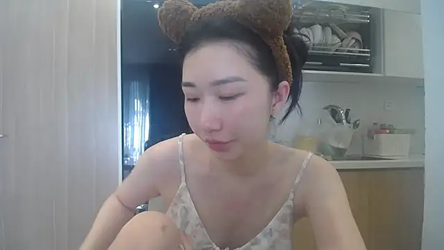 Asiagirll online show from May 28, 1:14 am